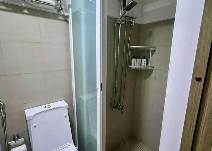 Apartment Pit Stop Haven Near Airport And Mall Of *