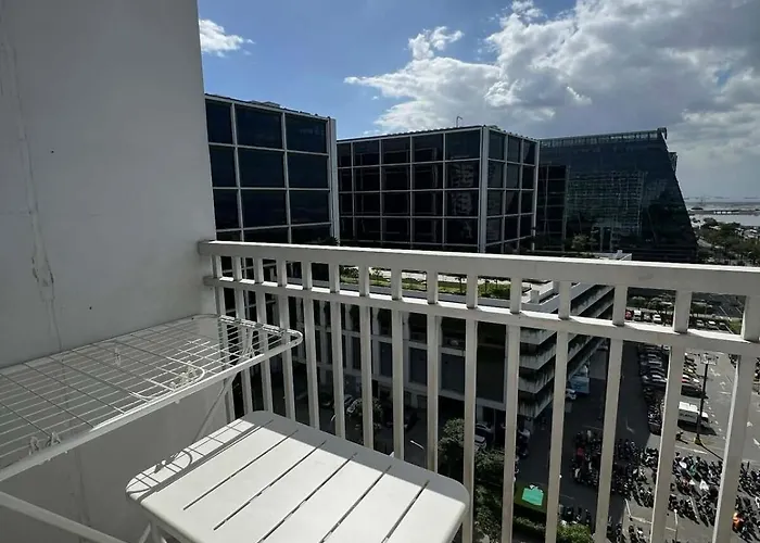 Apartment Pit Stop Haven Near Airport And Mall Of Manila